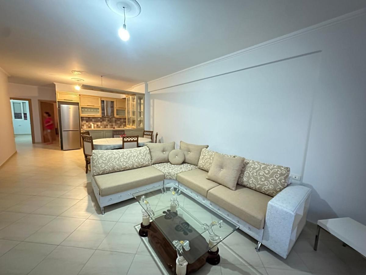 شقة ساراندا  في Ermis Apartament المظهر الخارجي الصورة