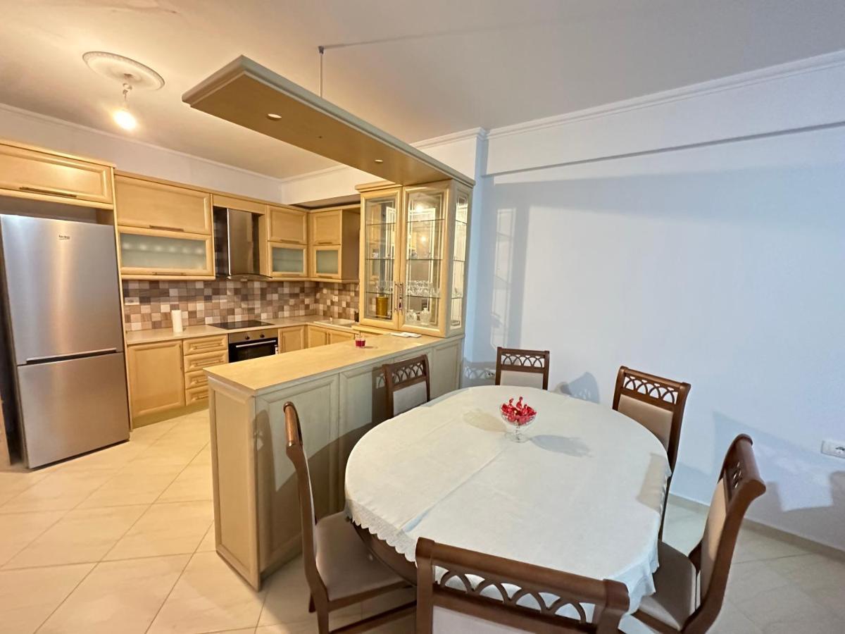 شقة ساراندا  في Ermis Apartament المظهر الخارجي الصورة