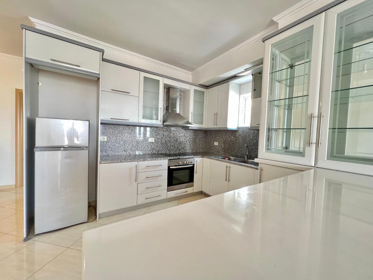 شقة ساراندا  في Ermis Apartament المظهر الخارجي الصورة